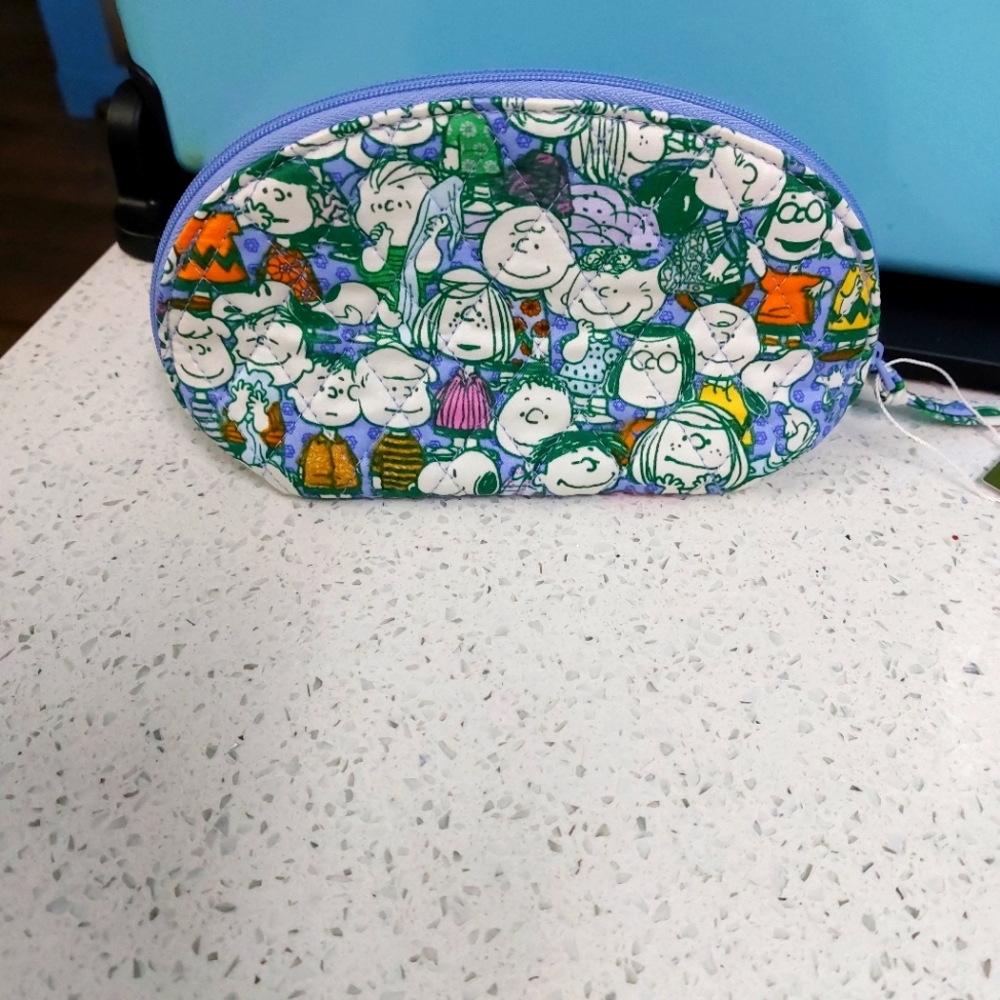 Vera Bradley Peanuts Pals Snoopy Mini Dome Cosmetic NWT